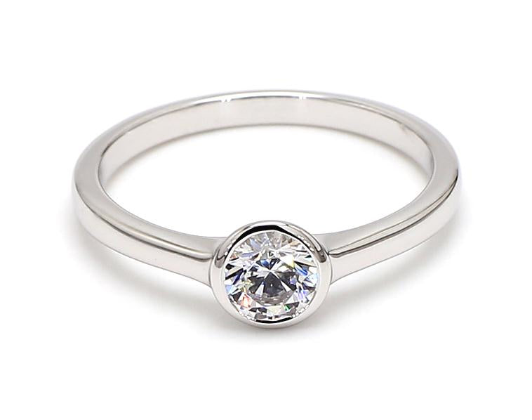 Förlovningsring i 14 karat vitt guld med solitaire och 0,50 ct labgrown diamant – Tidlös skönhet SJR54495